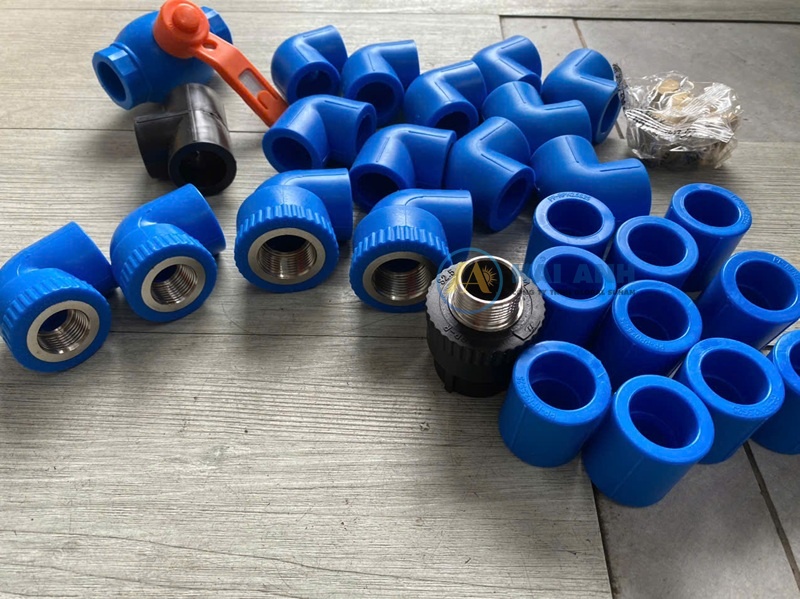 Máy nước nóng mặt trời giá rẻ TPHCM, giải pháp tiết kiệm điện, bảo vệ môi trường