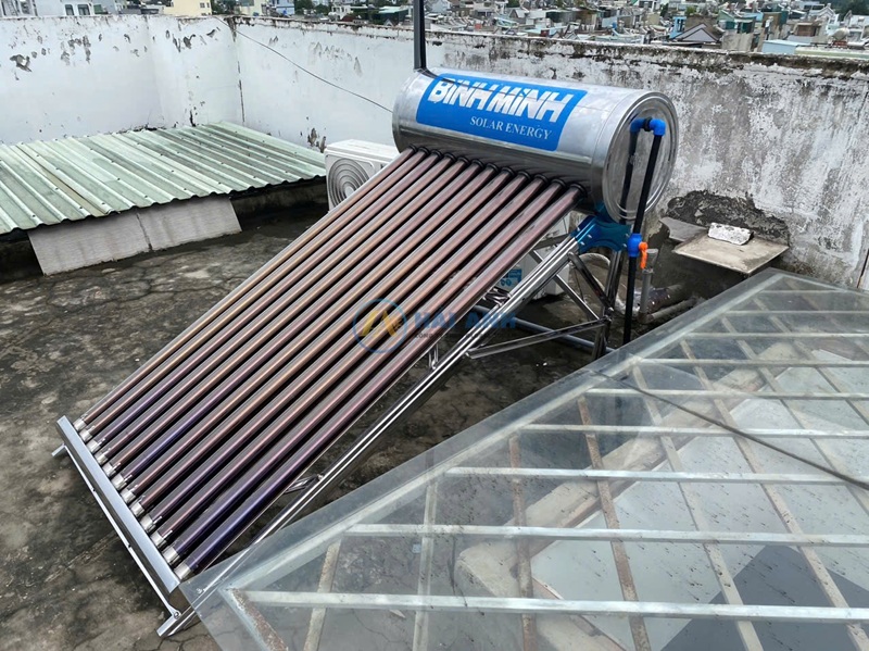 Máy nước nóng năng lượng mặt trời Bình Minh với thiết kế ống thuỷ tinh chân không 3 lớp