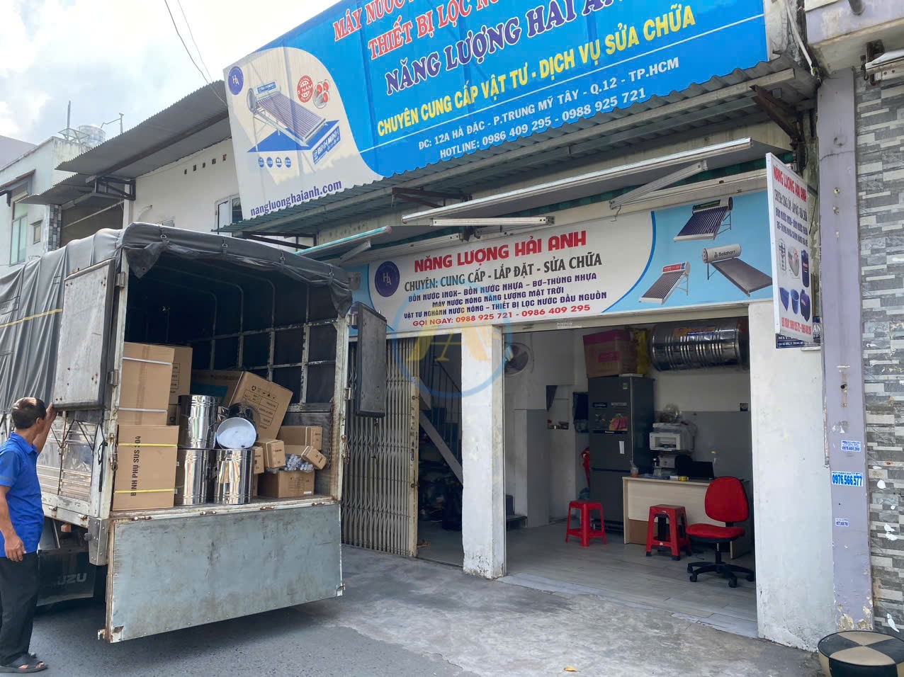 Địa chỉ cung cấp máy năng lượng mặt trời uy tín, chất lượng