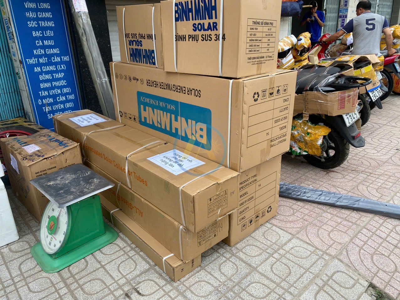 Máy nước nóng năng lượng mặt trời Bình Minh chính hãng, chất lượng