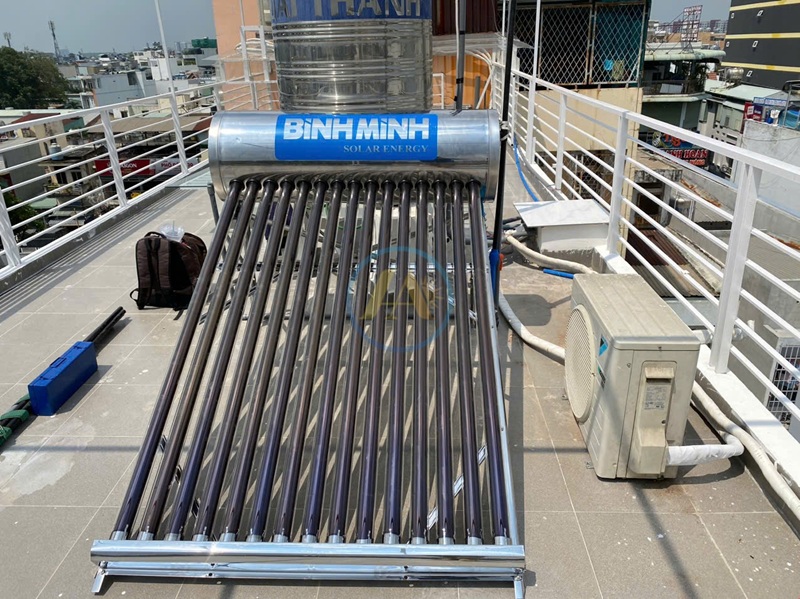 Hỗ trợ lắp đặt máy năng lượng mặt trời trên chung cư, máy nhà,...