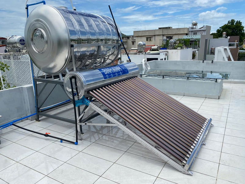 Giá tốt khi mua trọn bộ bồn nước Đại Thành và máy năng lượng mặt trời Bình Minh