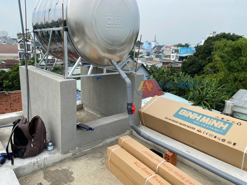 Đại lý cung cấp máy nước nóng mặt trời giá rẻ Tại TPHCM