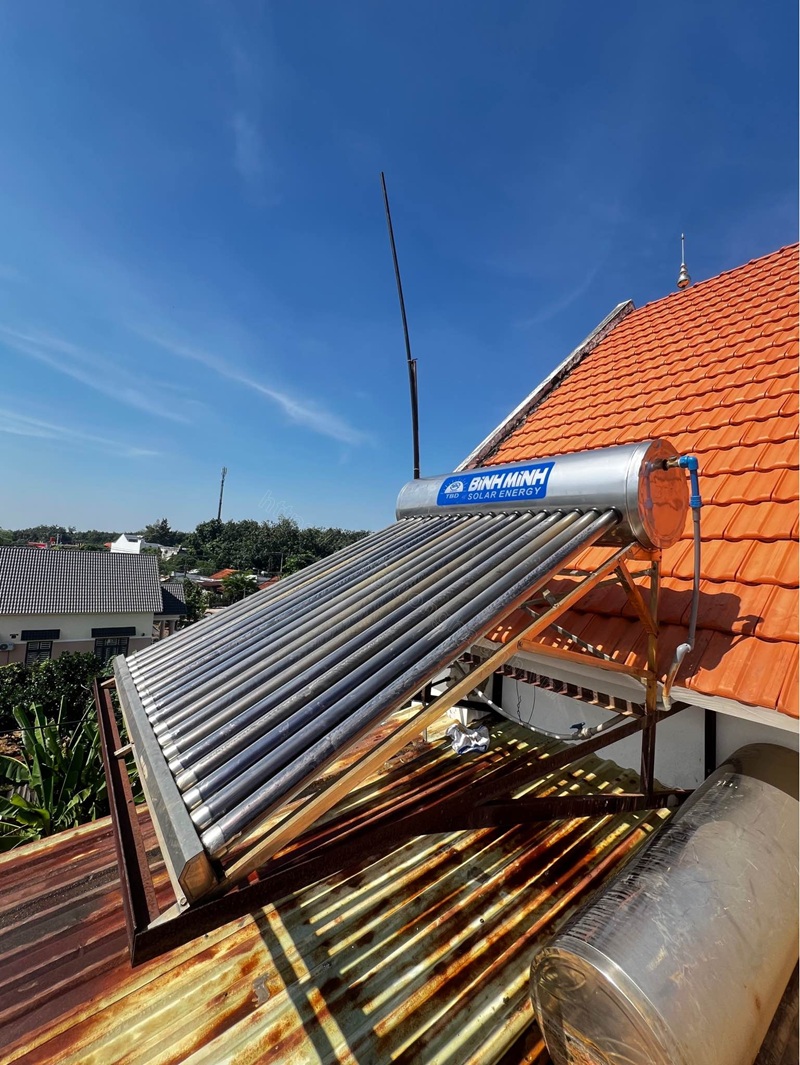 GIÀN MÁY NĂNG LƯỢNG MẶT TRỜI GIÁ RẺ TẠI ĐỒNG NAI