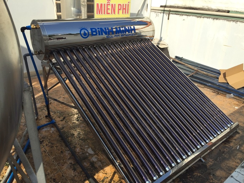 MÁY NƯỚC NÓNG NLMT BẬT MÍ NGUYÊN NHÂN BỊ RÒ RỈ THƯỜNG GẶP